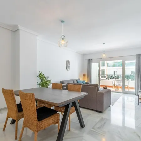 Bay Apartment