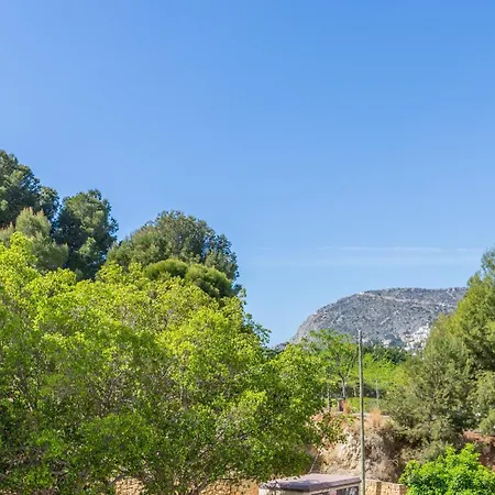 Bay דירה
